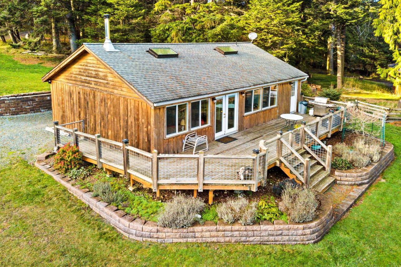 Obstruction Pass Cottage Olga Extérieur photo